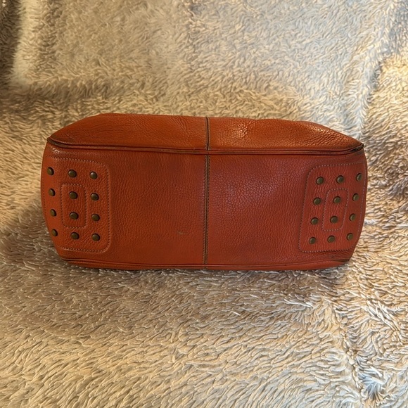 Tod's Shoulder Bag - Picture 4 of 16